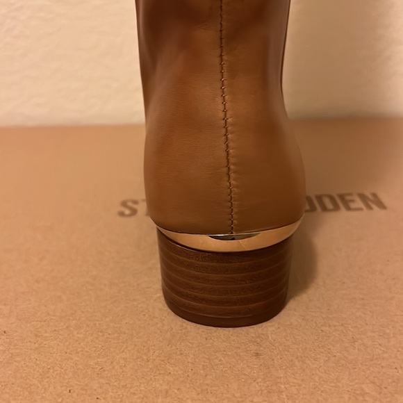 Steve Madden Boots - Picture 2 of 3